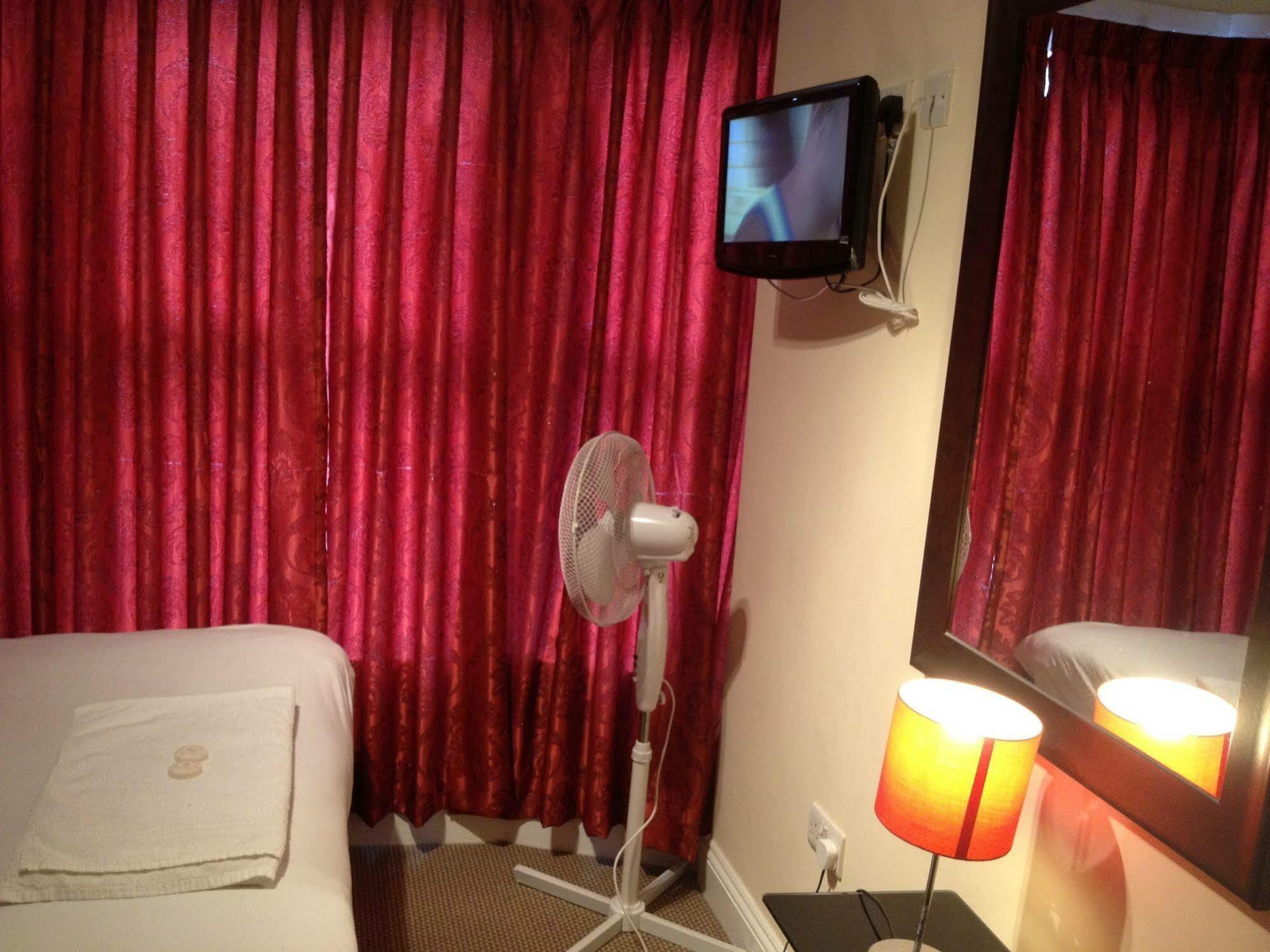 Gasthof City Lodge London 2*
